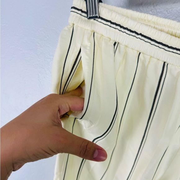 J. Crew Size 10 Pull-on pant in multistripe jacquard high rise ivory cream - Picture 4 of 9
